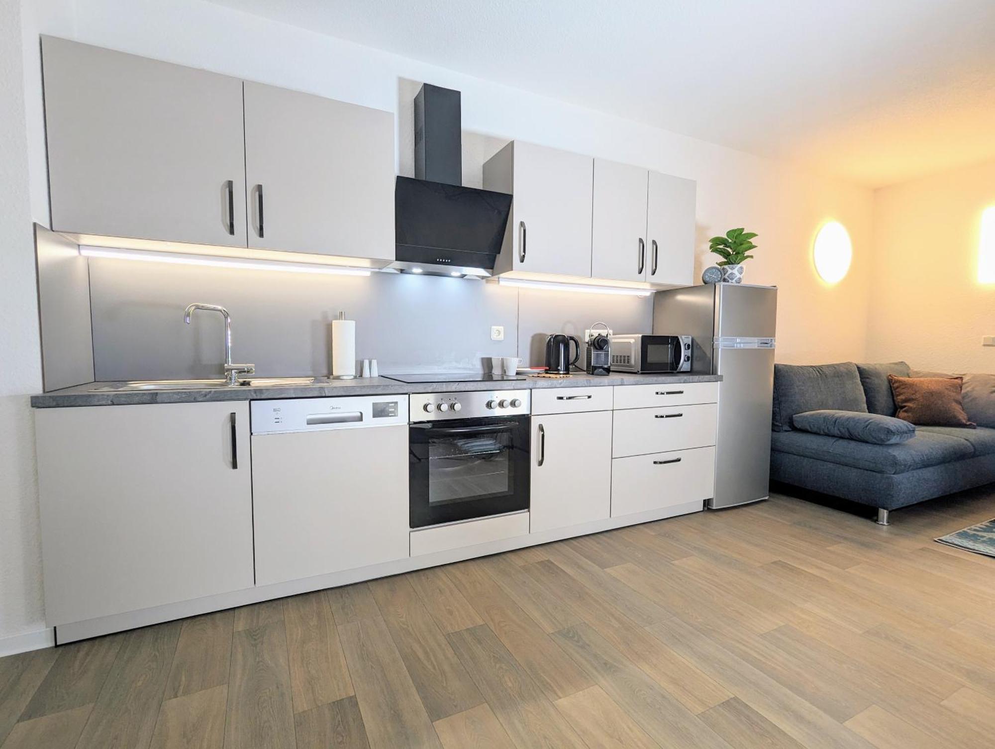Fewo Urban Gotha - Apartment Orangerie - Am Schlosspark- Parken An Der Der Tuer- Barrierefrei, 900 Meter Zum Bahnhof - Wallbox 外观 照片